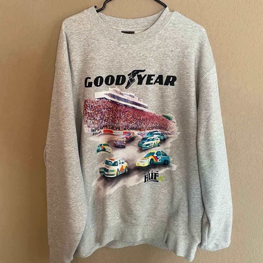Huf Sweater